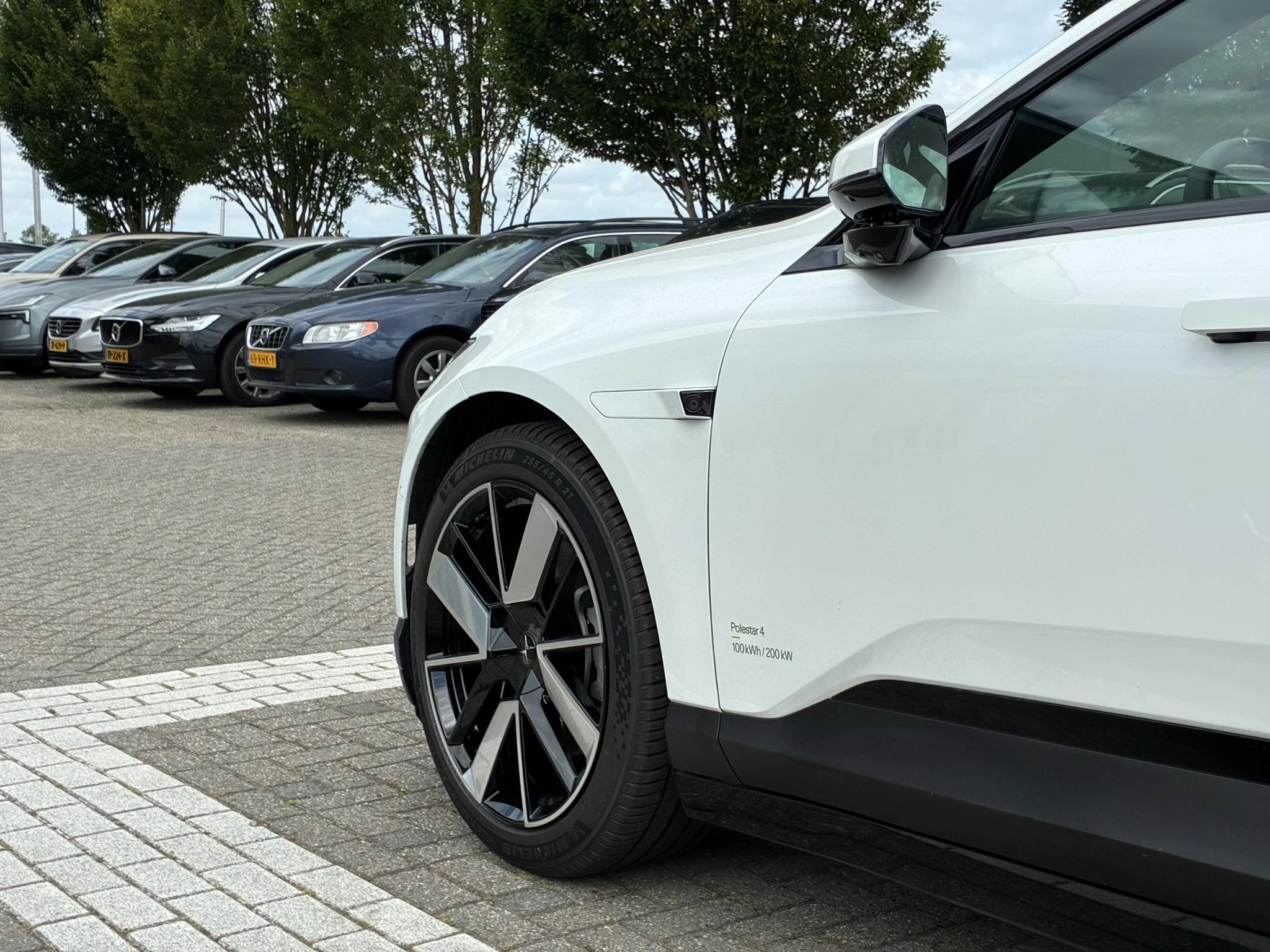 Polestar 4 Long Range Single motor Plus 100 kWh