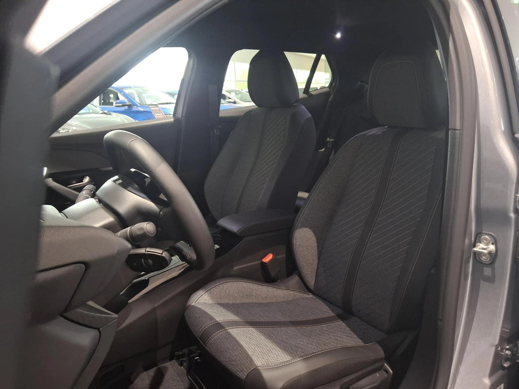 Peugeot-2008-image-9
