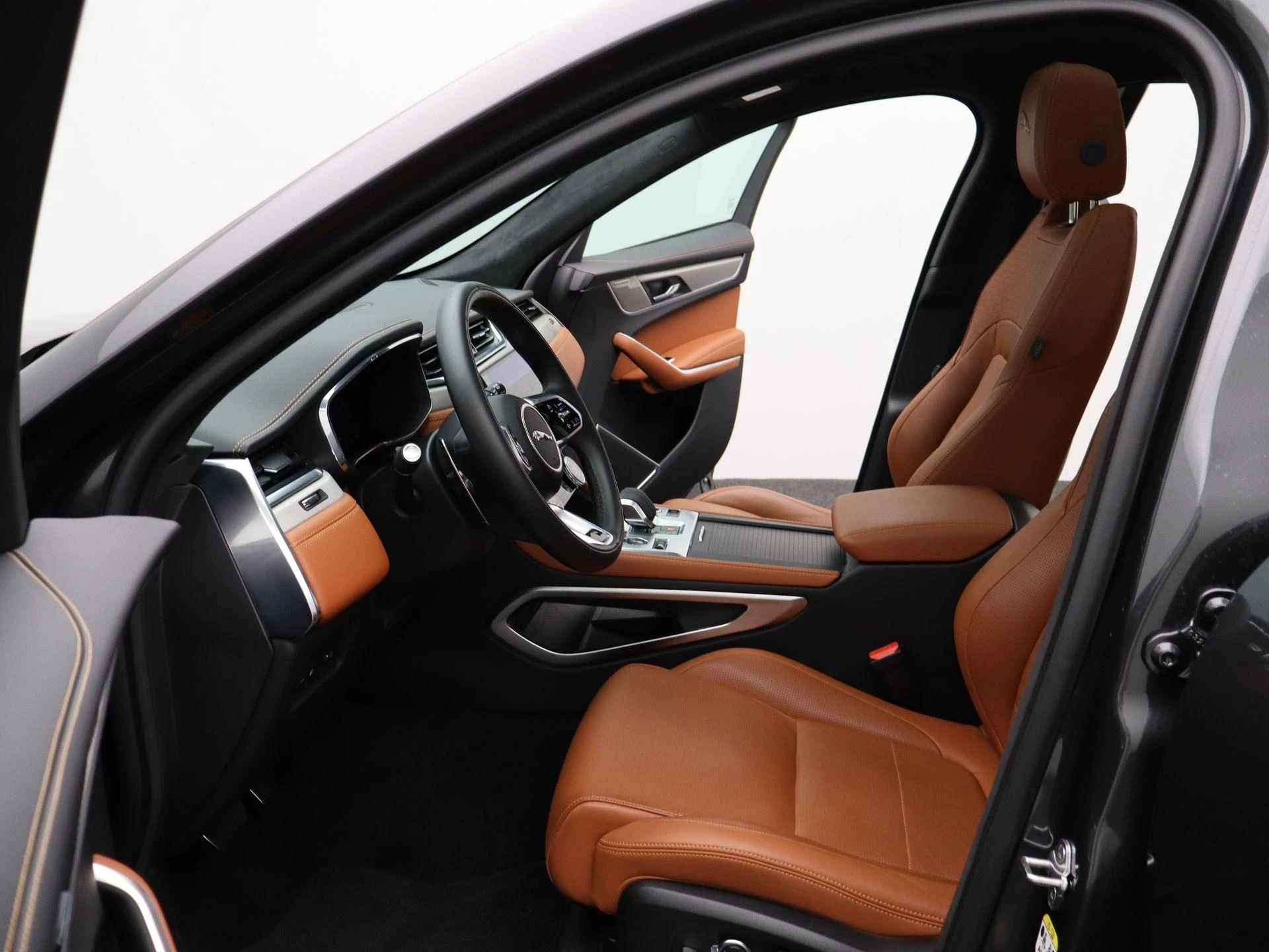 Jaguar F-PACE P400e PHEV R-Dynamic HSE 90th Ann. Edition