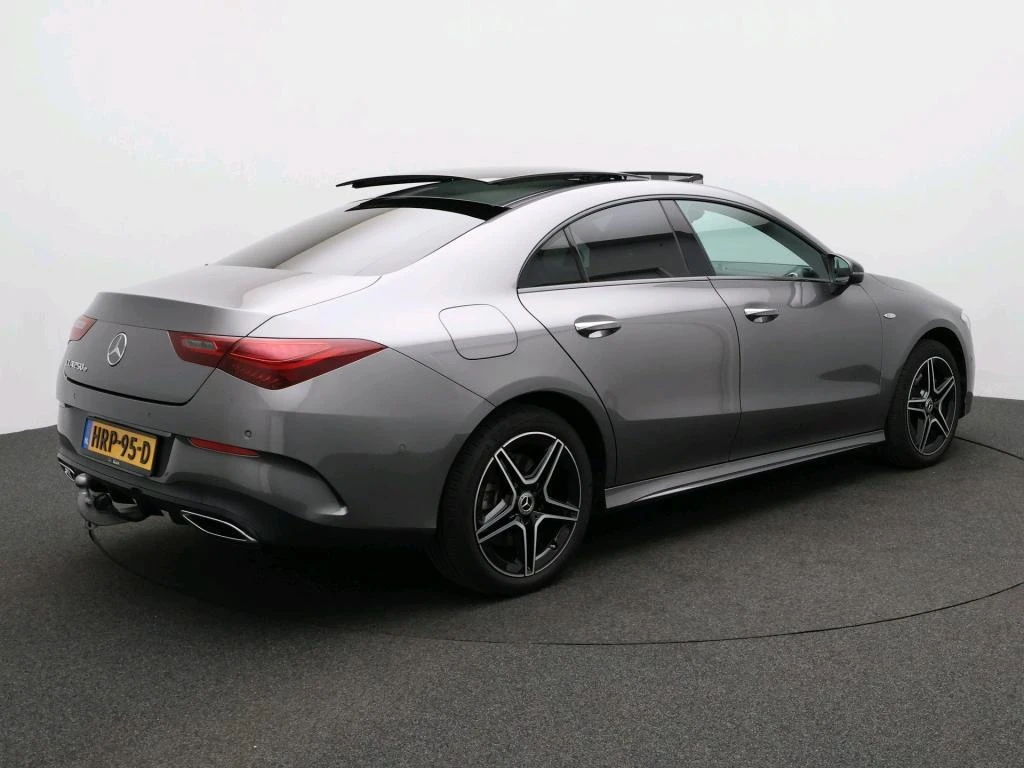 Mercedes-Benz-CLA-image-4