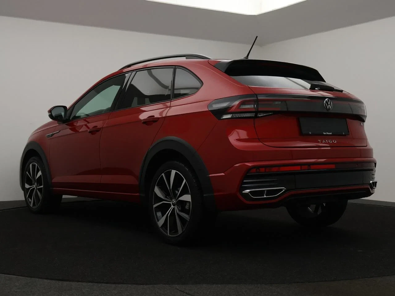 Volkswagen-Taigo-image-1