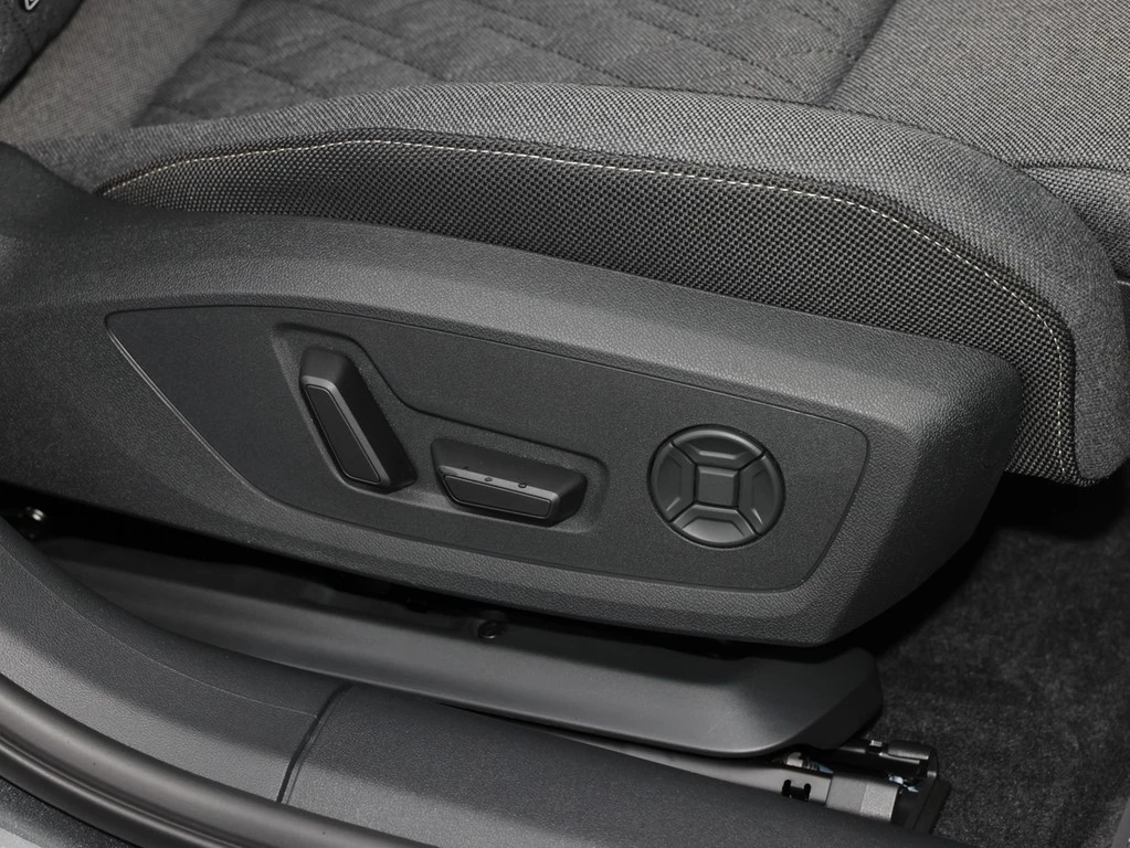 Audi A5 Avant TDI quattro 150 kW S troni ALP