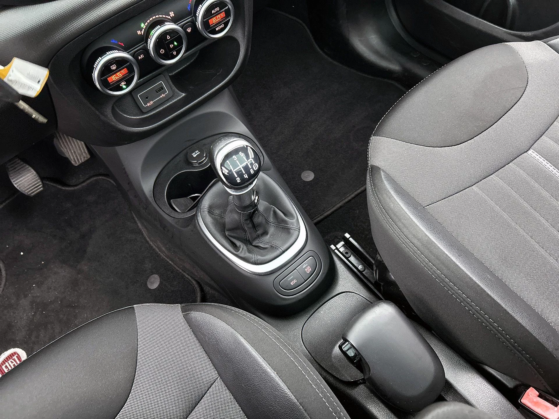 Fiat-500L-image-10
