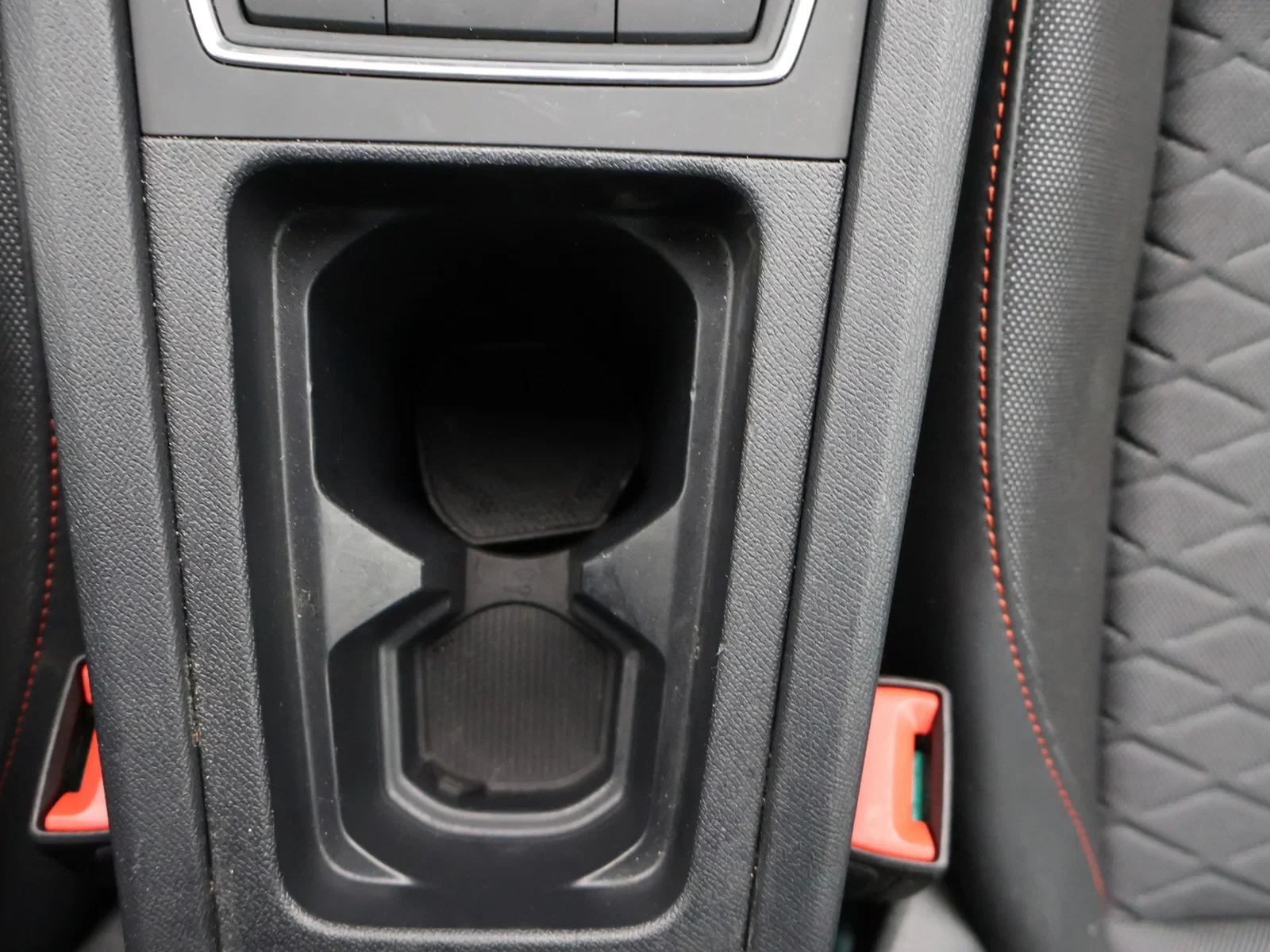 SEAT-Leon-image-23