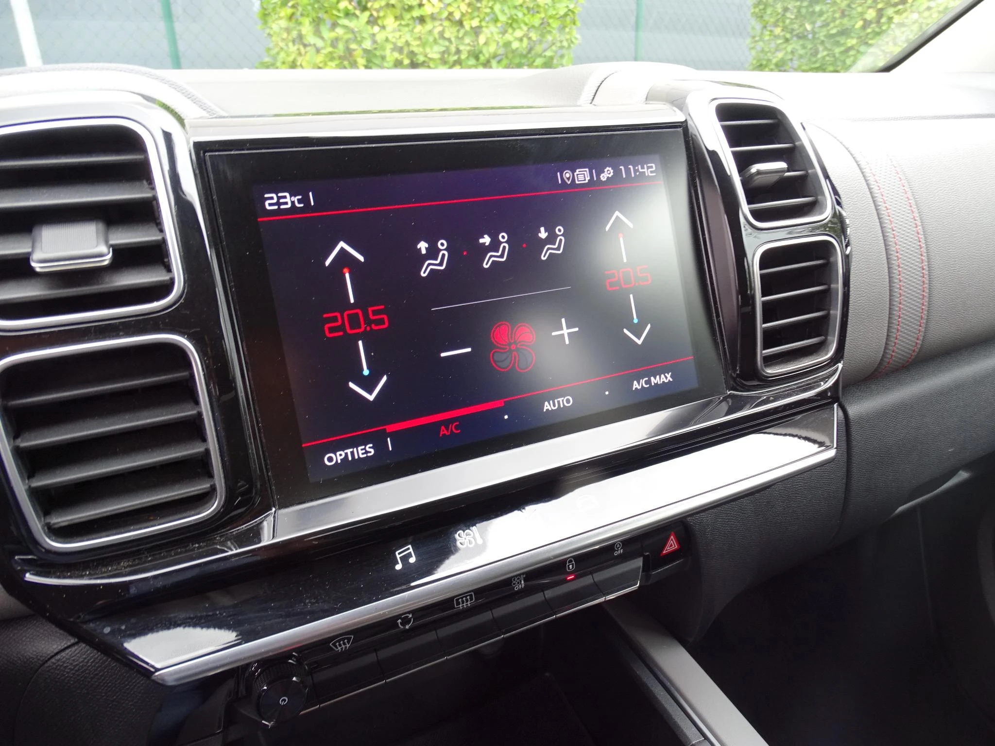Citroën-C5 Aircross-image-18