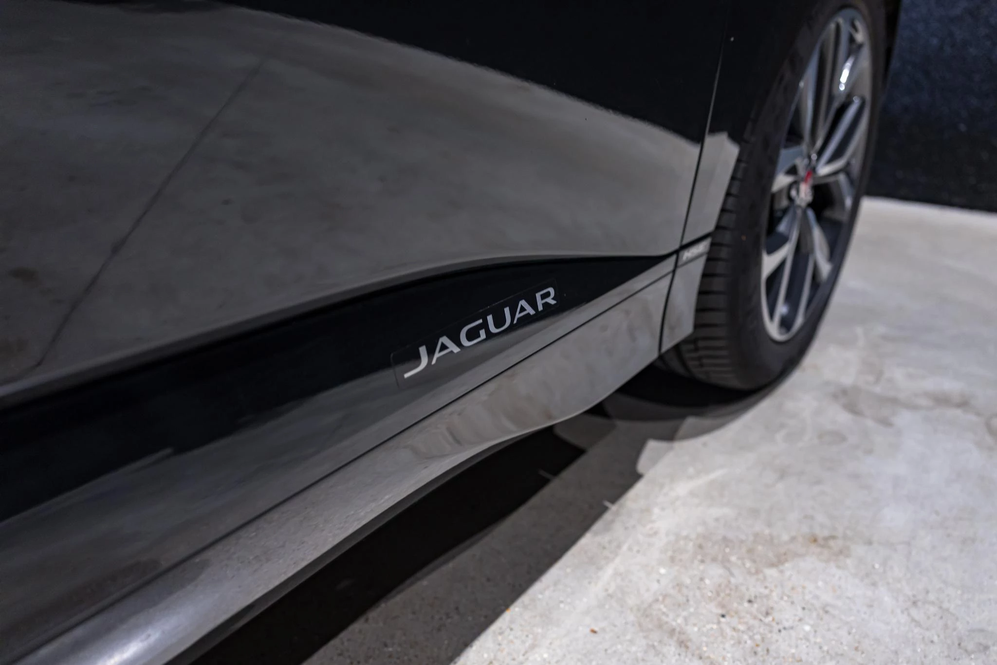 Jaguar-I-PACE-image-5