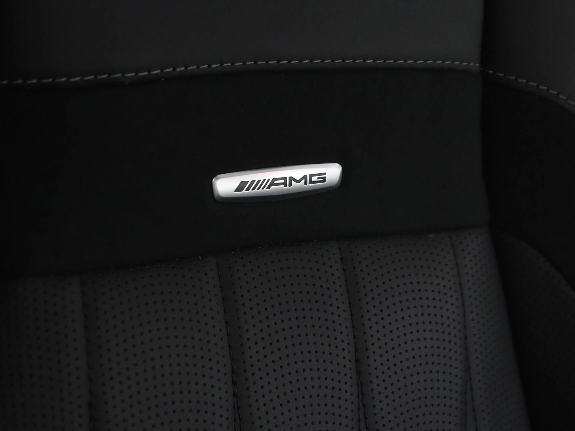 Mercedes-Benz-GLE-image-15