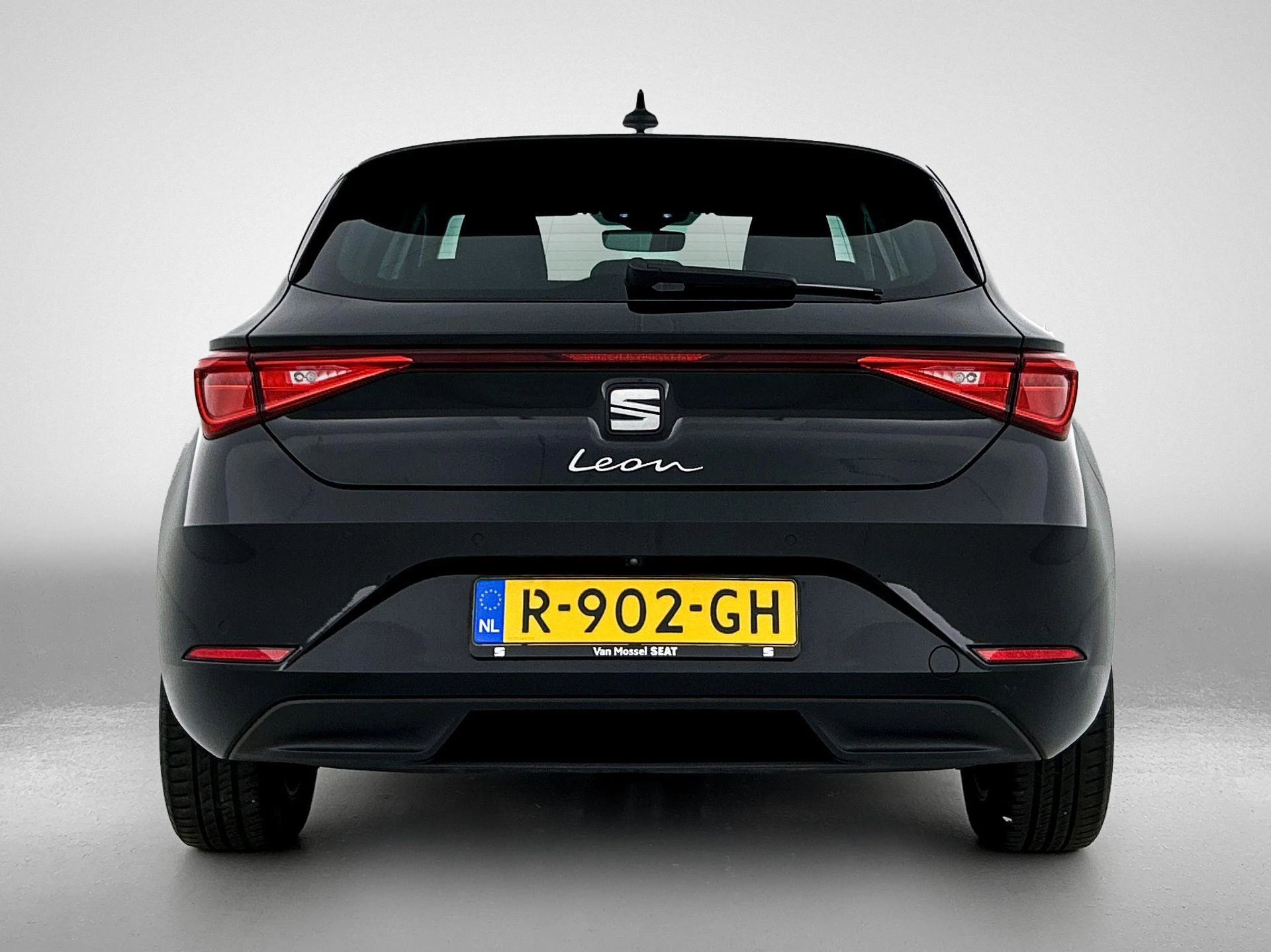 SEAT-Leon-image-2