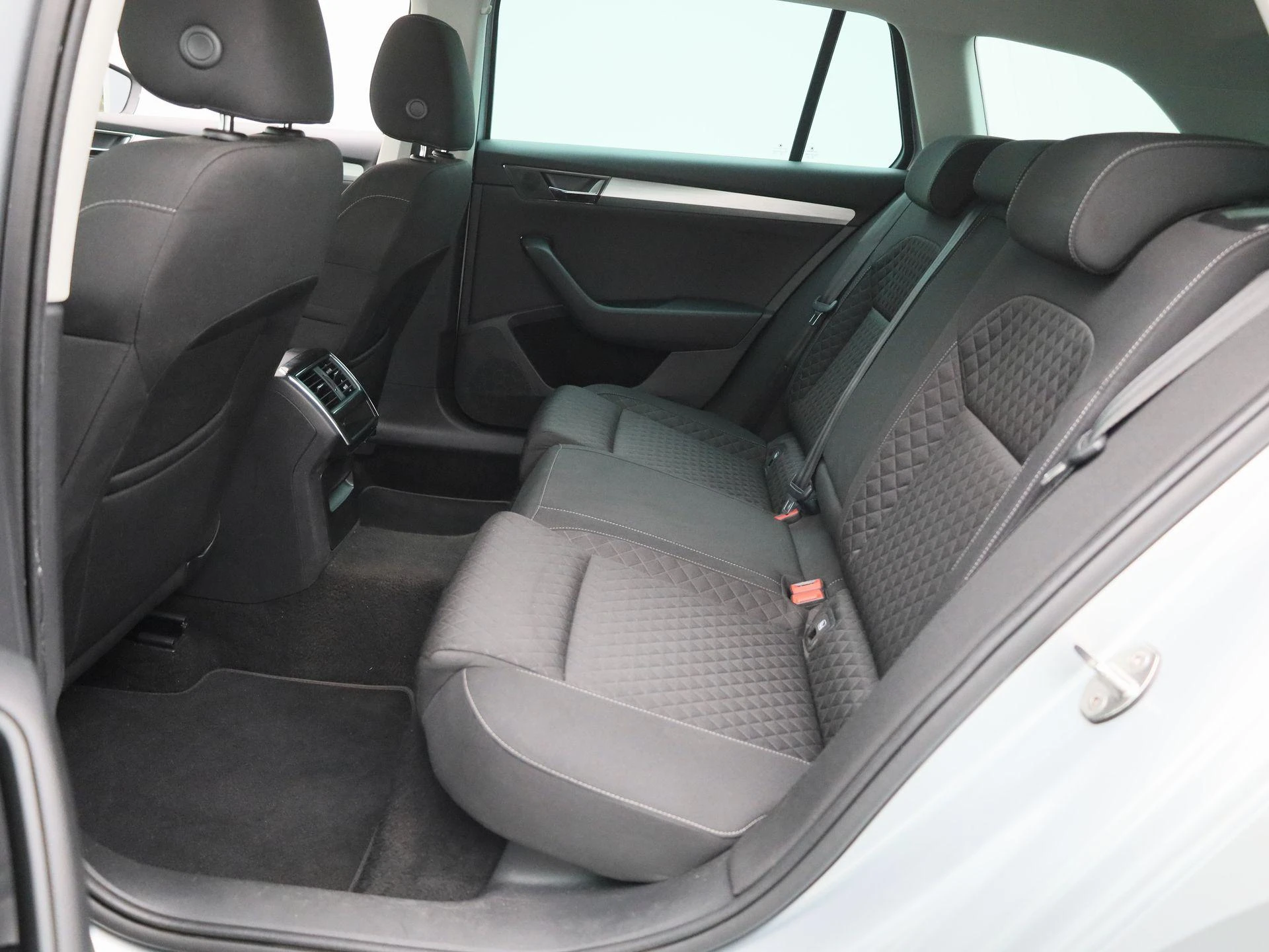 Škoda-Superb-image-10