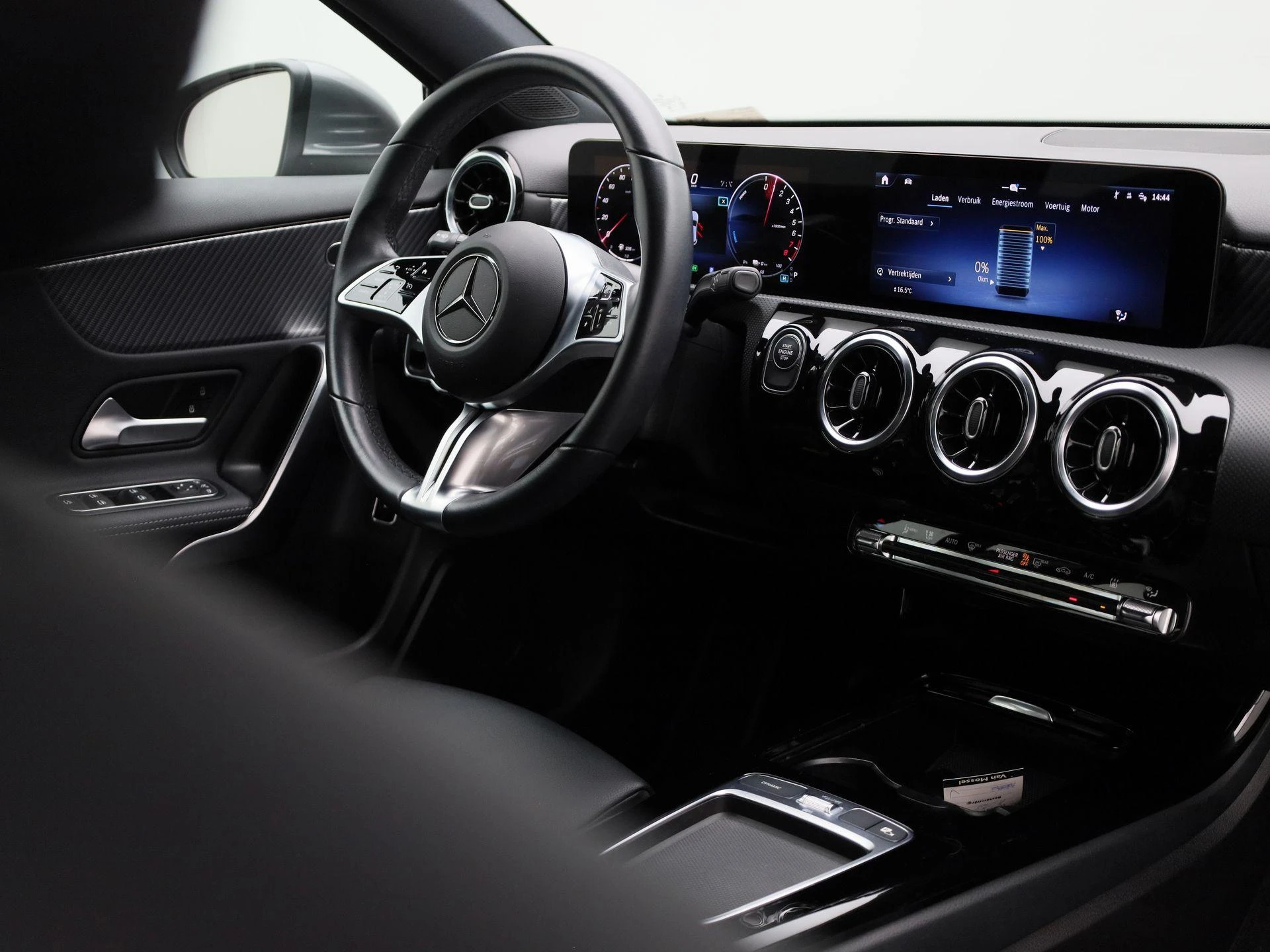 Mercedes-Benz-A-Klasse-image-43