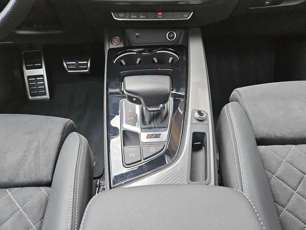 Audi-RS4-image-8