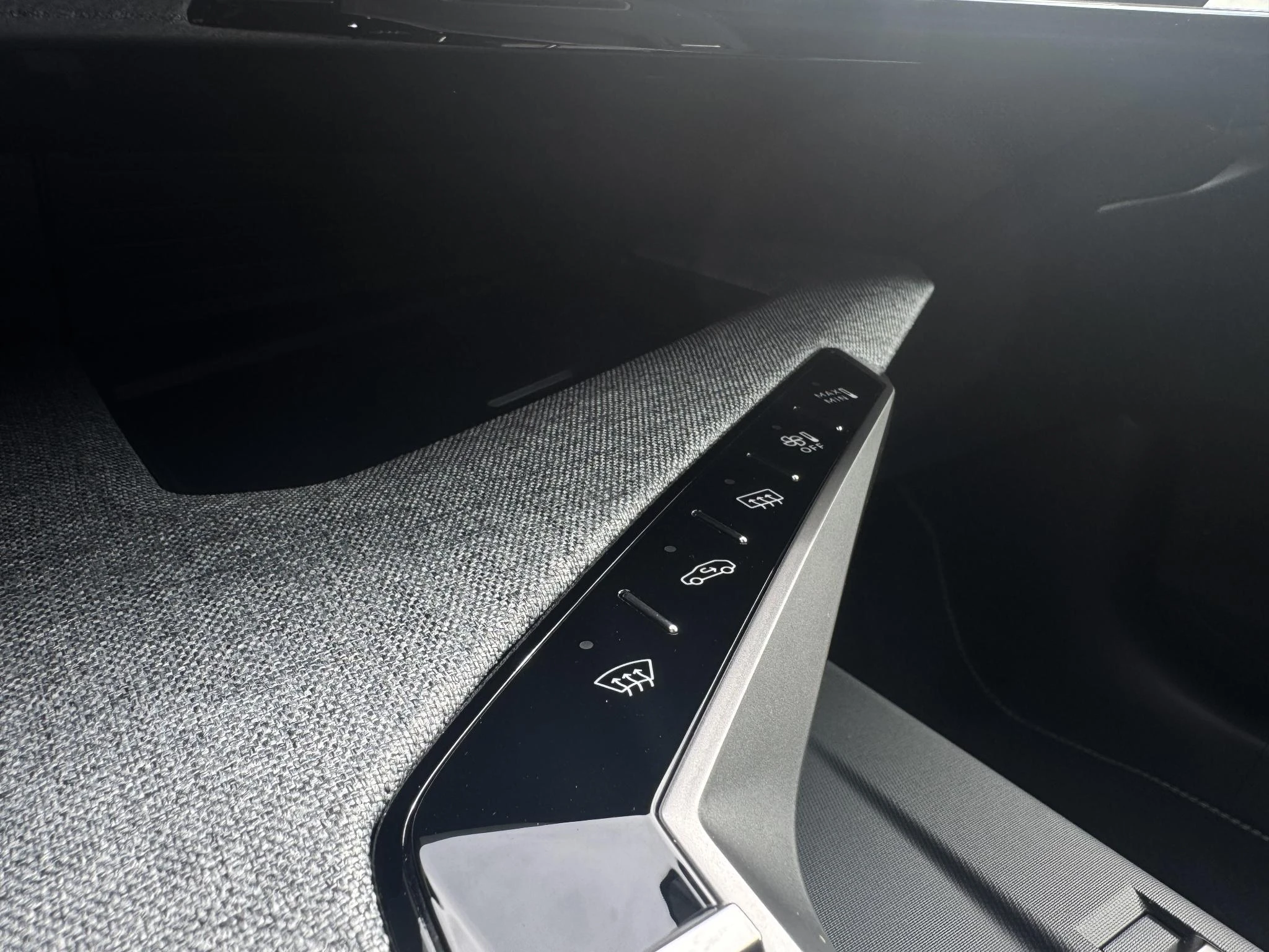 Peugeot-5008-image-21