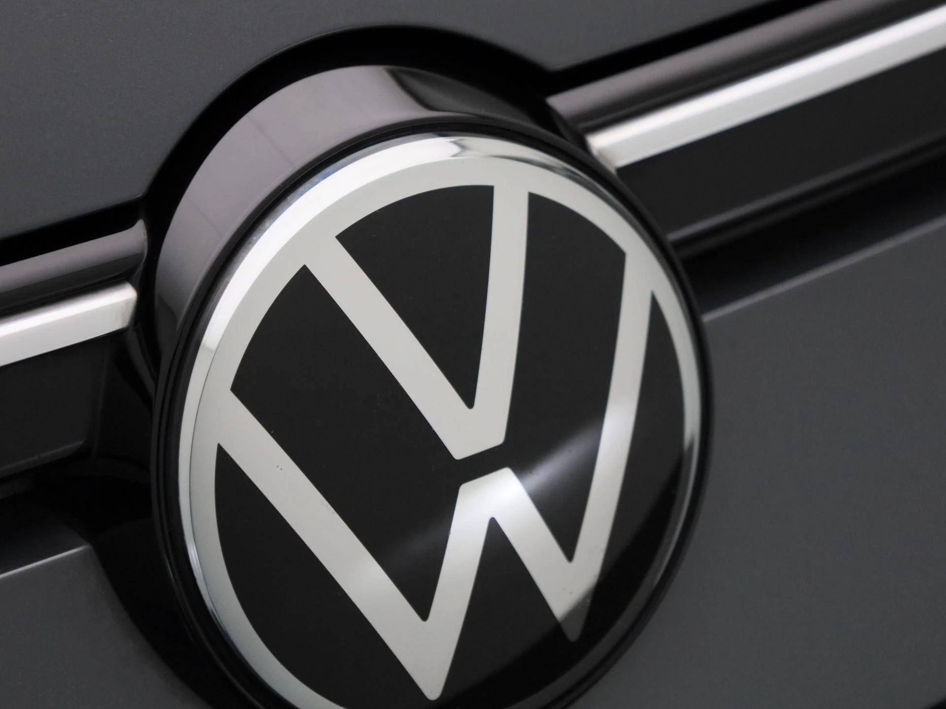 Volkswagen-Golf-image-33