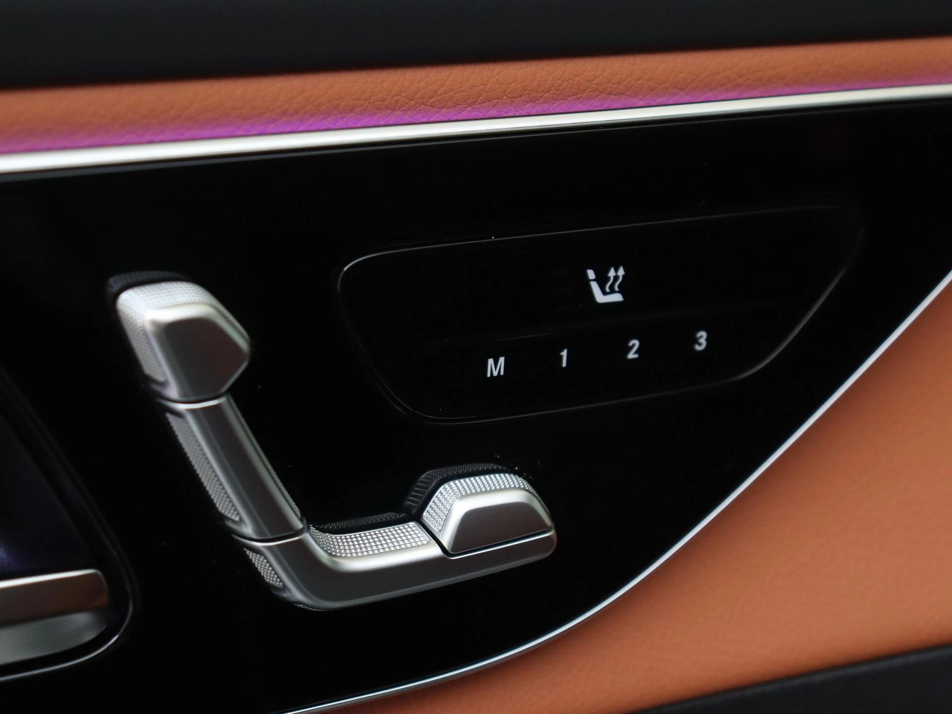 Mercedes-Benz-GLC-image-24