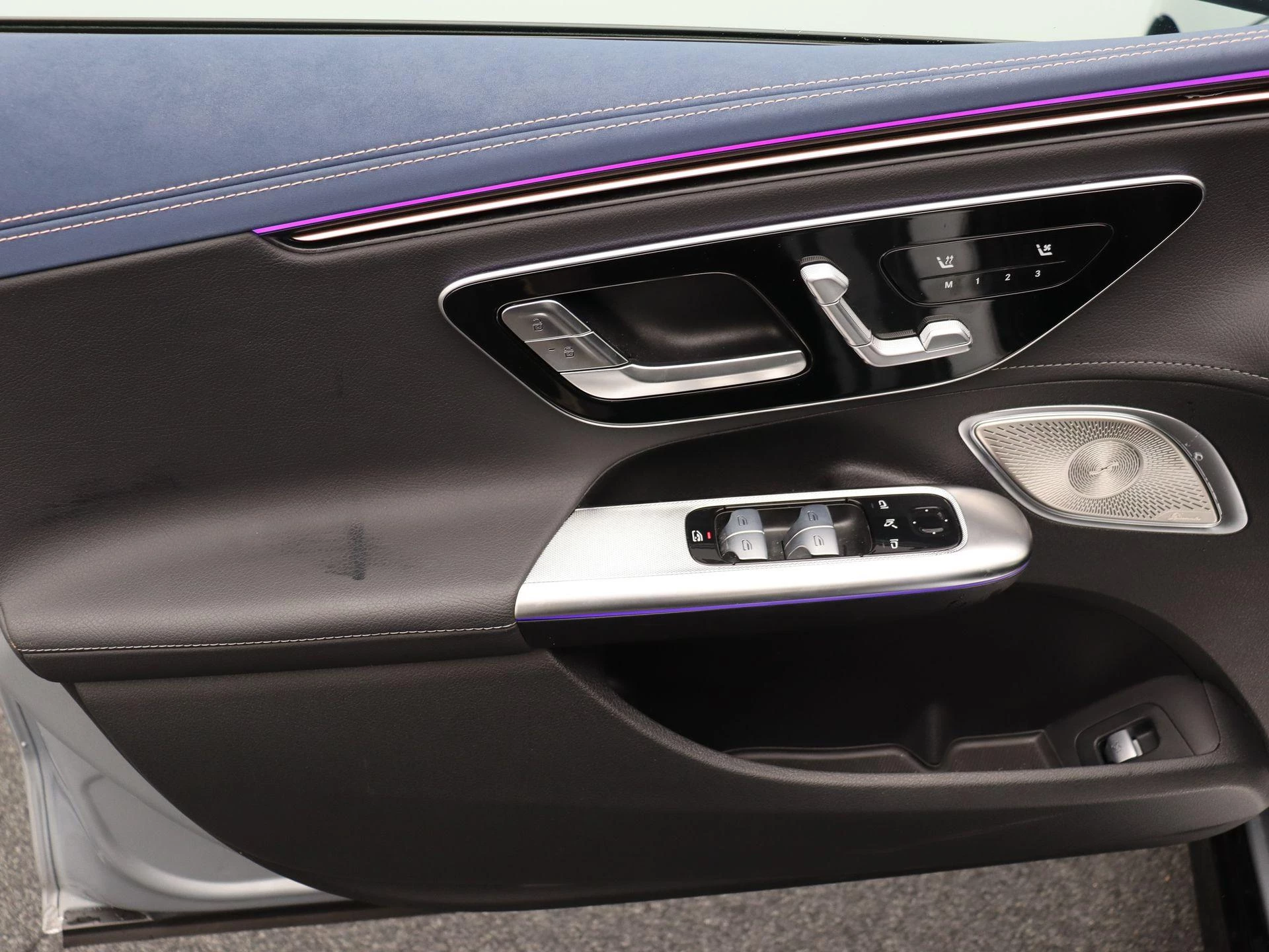 Mercedes-Benz-EQE-image-7