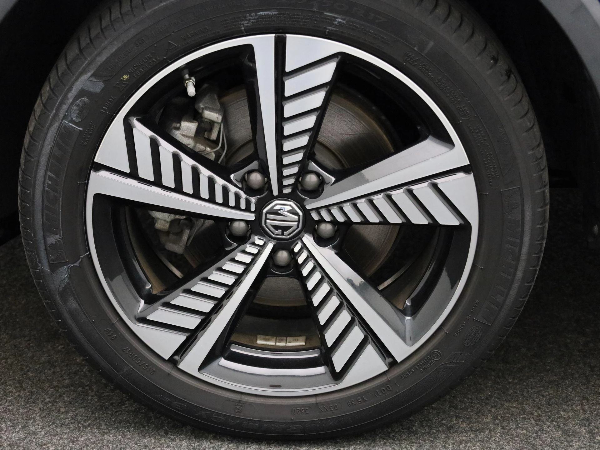 MG-ZS EV-image-12