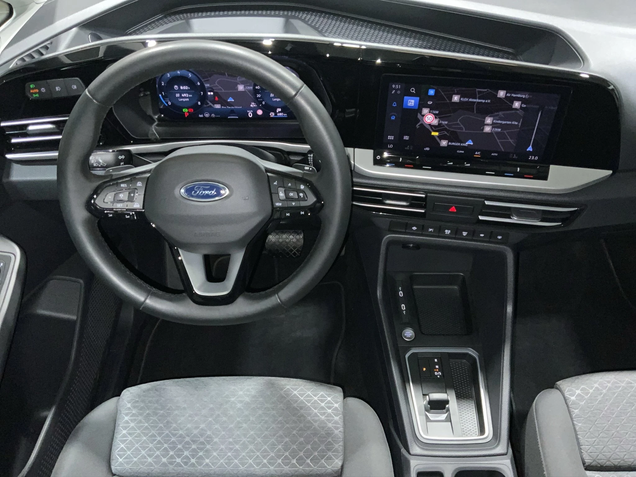 Ford-Tourneo Connect-image-11