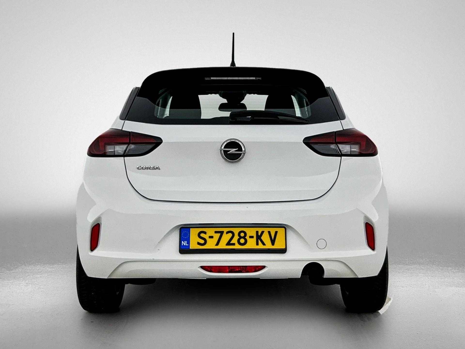 Opel-Corsa-image-2