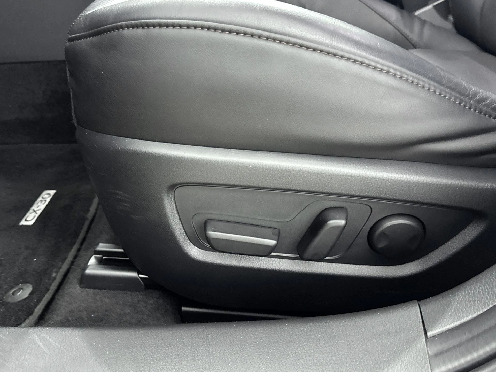 Mazda CX-30 2.0 e-SkyActiv-X M Hybrid Luxury 187Pk