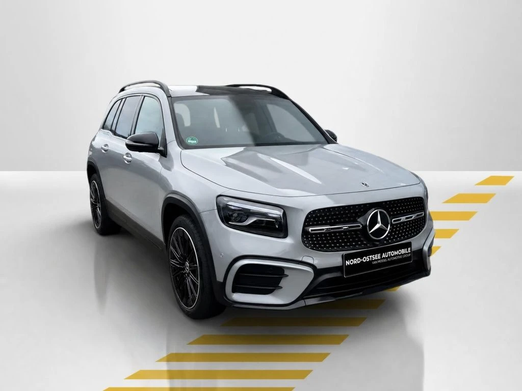 Mercedes-Benz-GLB 200-image-16