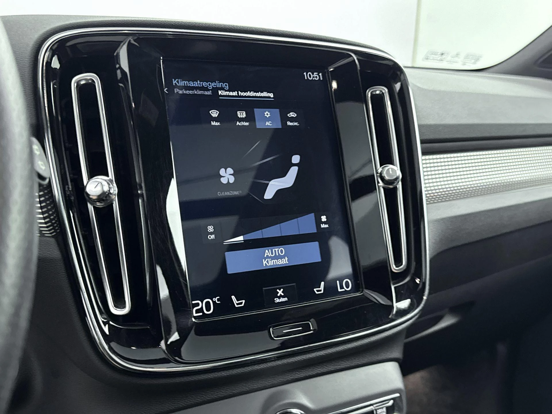Volvo-XC40-image-5