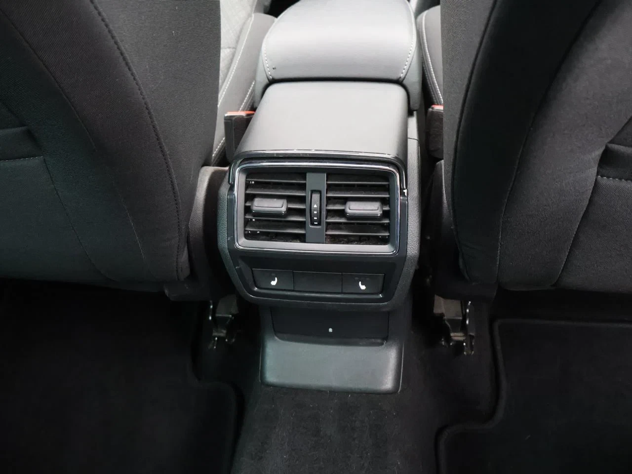 Škoda-Karoq-image-7