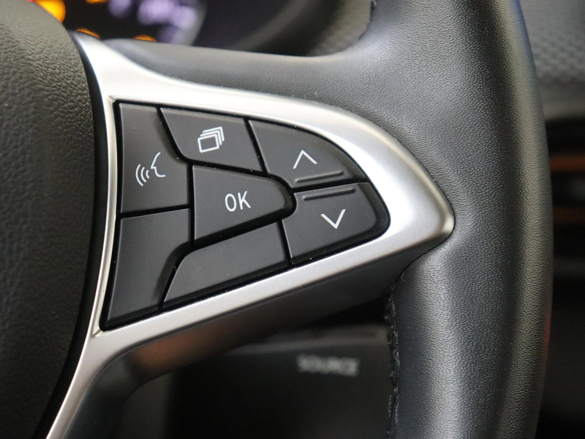 Dacia-Sandero Stepway-image-12