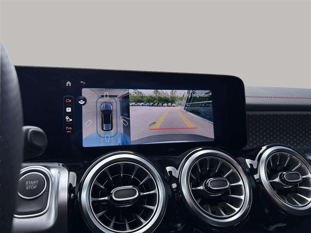 Mercedes-Benz-EQB-image-14