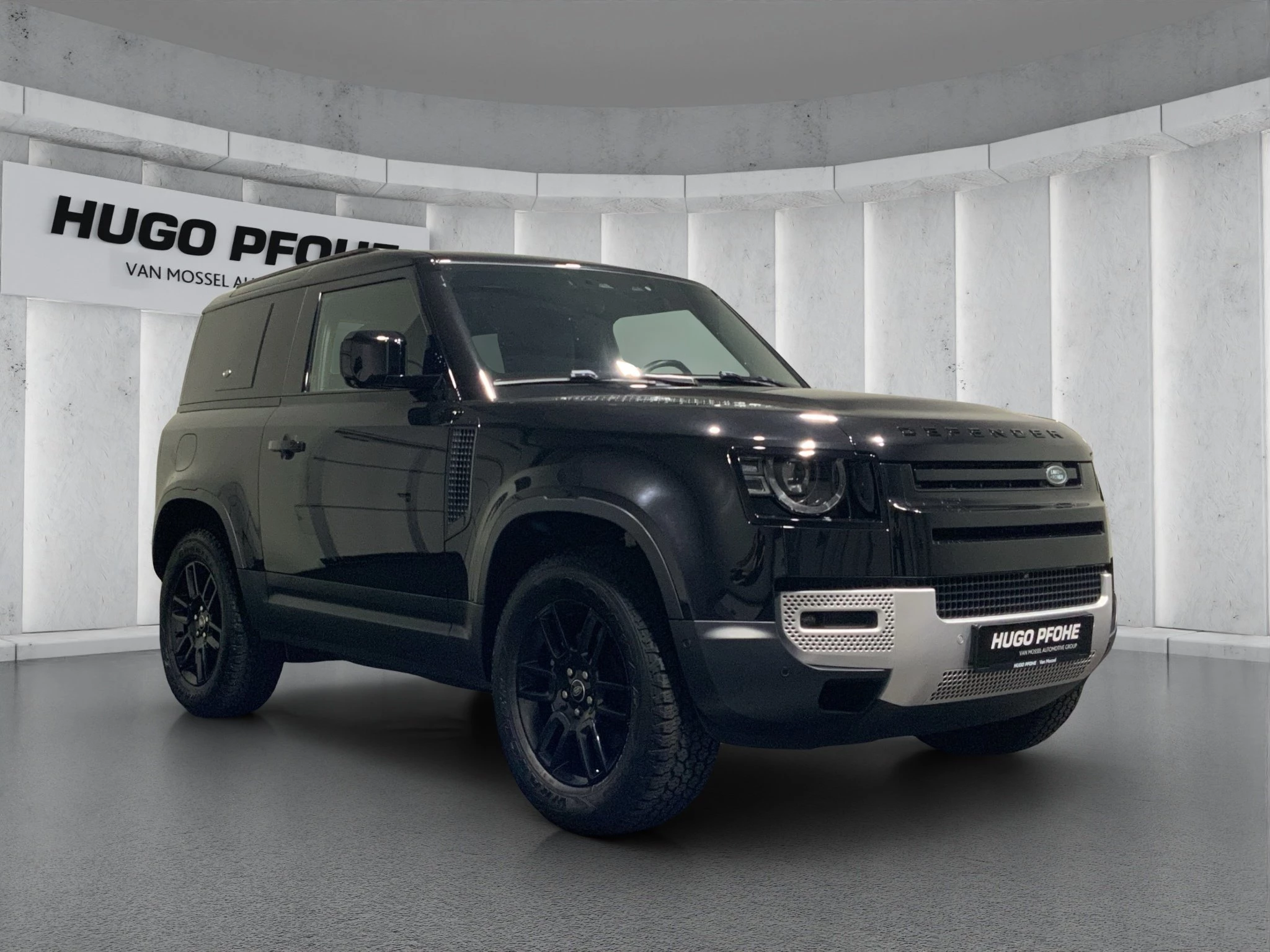 Land Rover-Defender-image-6