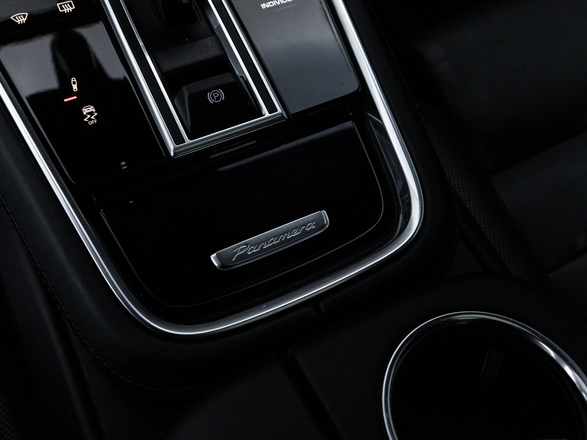 Porsche-Panamera-image-49