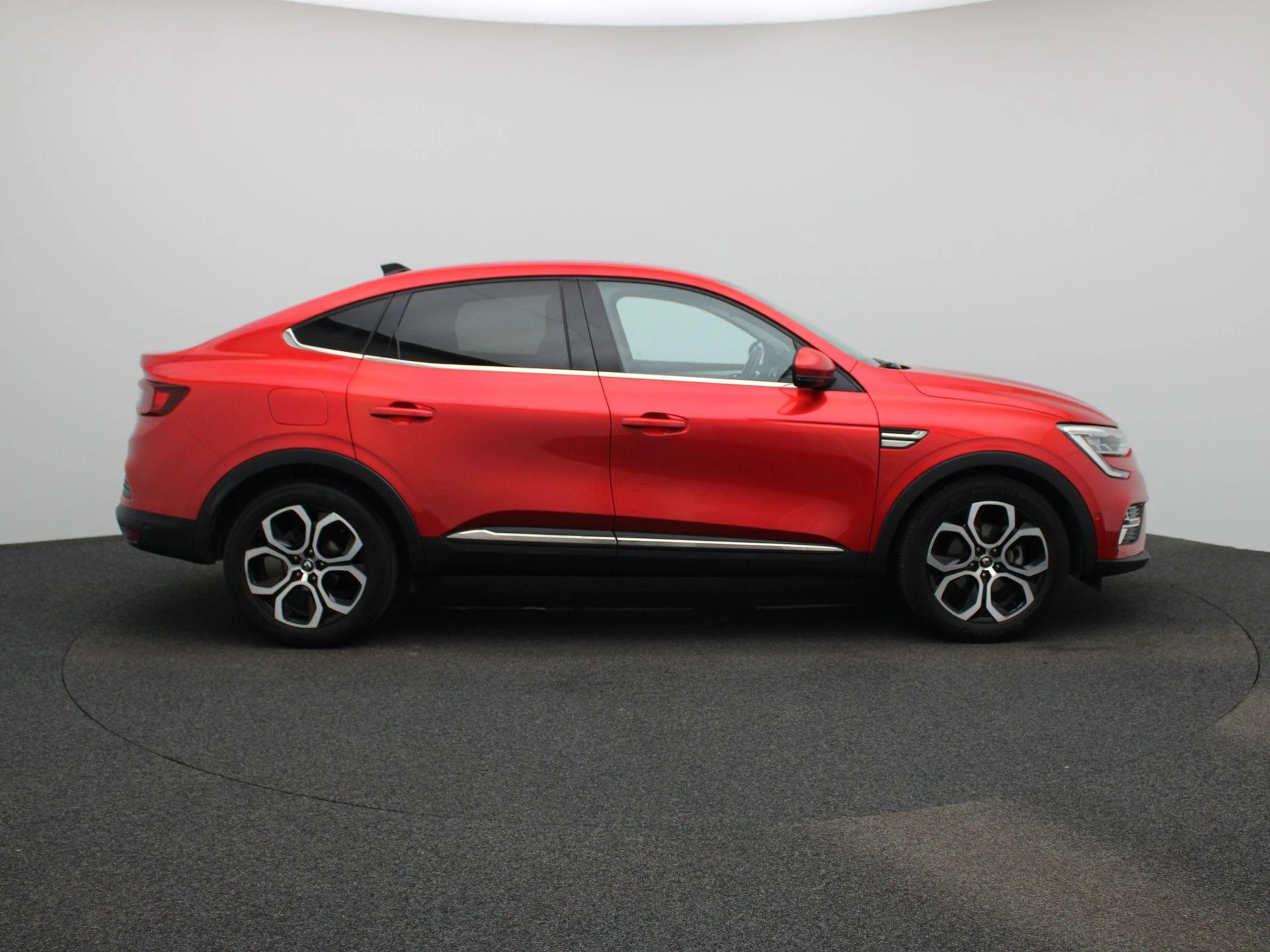 Renault-Arkana-image-5