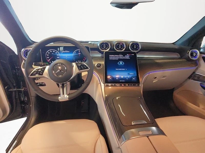 Mercedes-Benz-GLC 300 de-image-16