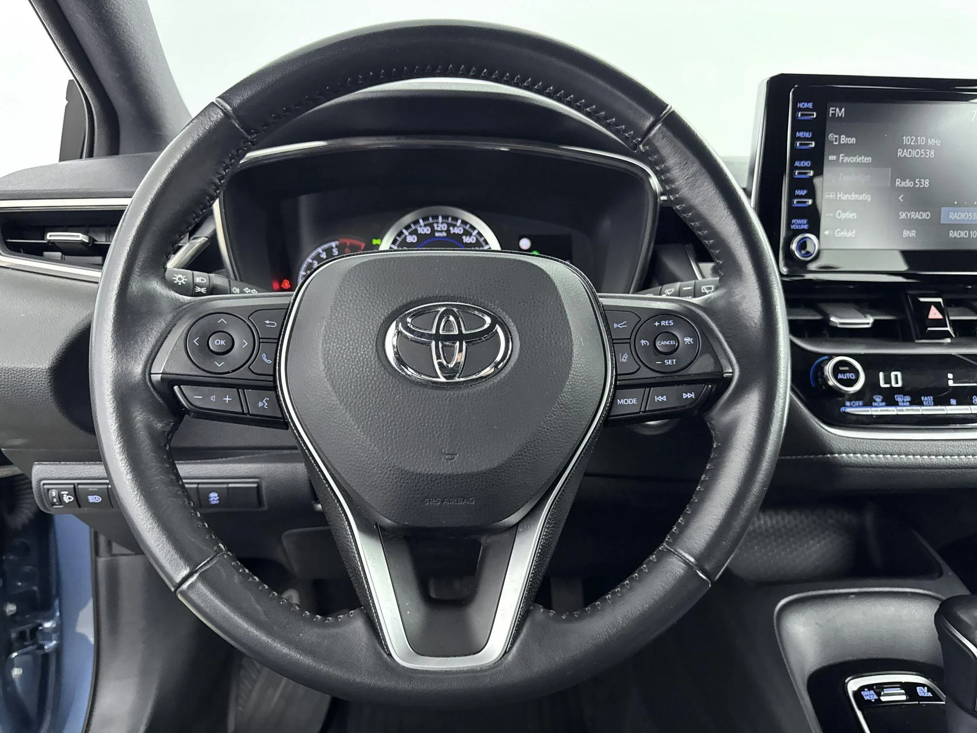 Toyota-Corolla Touring Sports-image-9