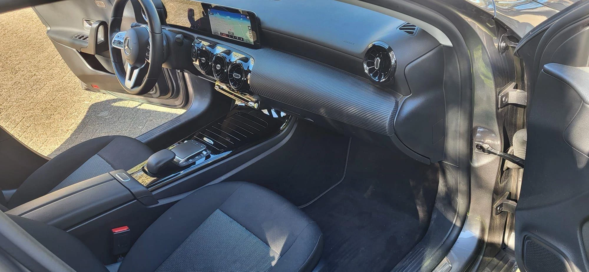 Mercedes-Benz-A-Klasse-image-12