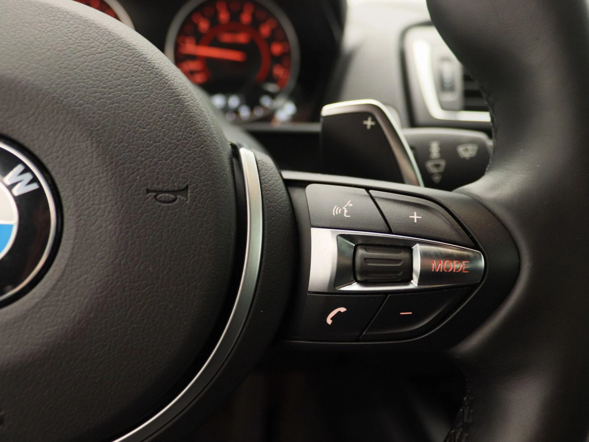 BMW-2 Serie-image-15