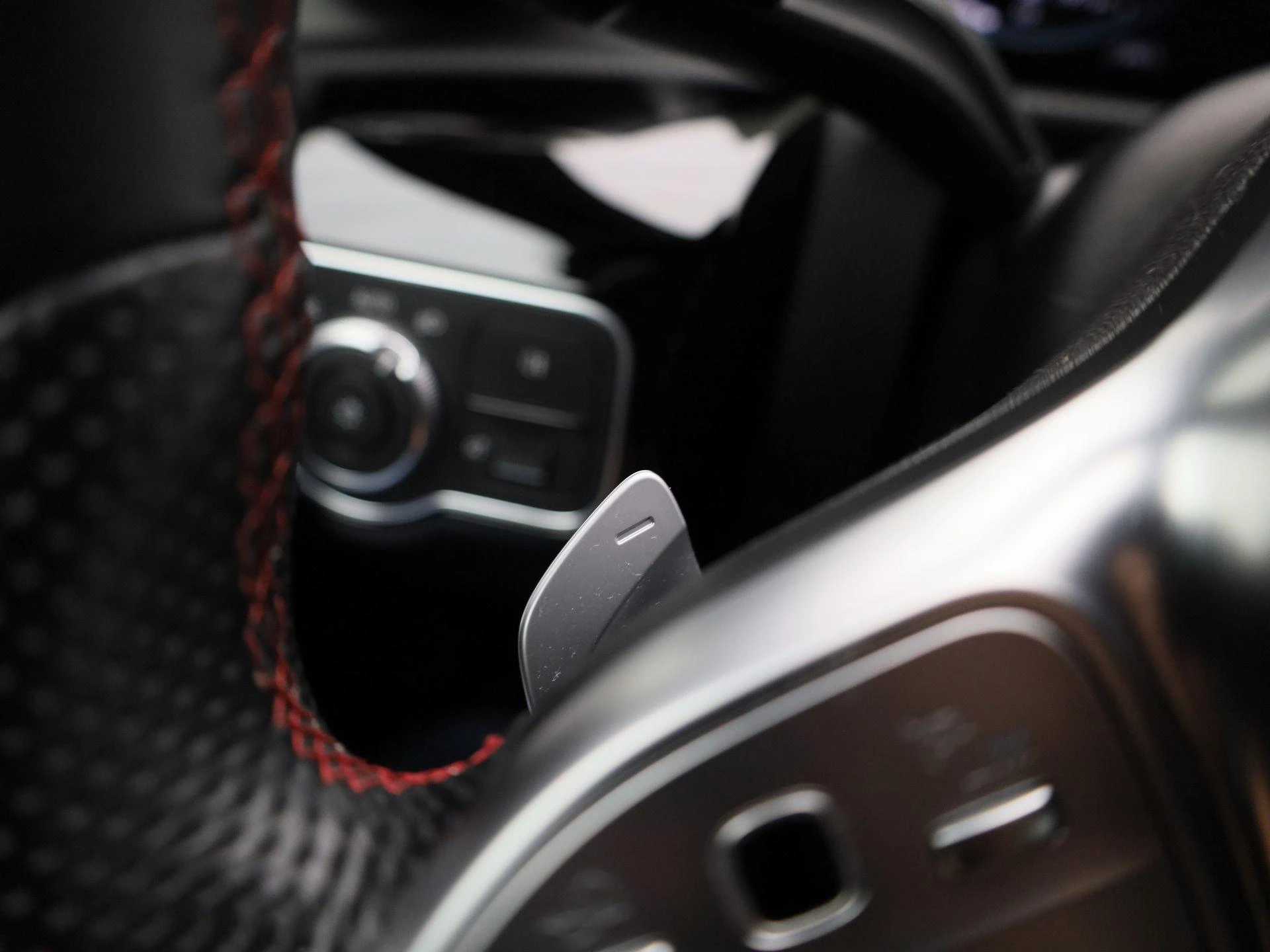 Mercedes-Benz-CLA-image-24