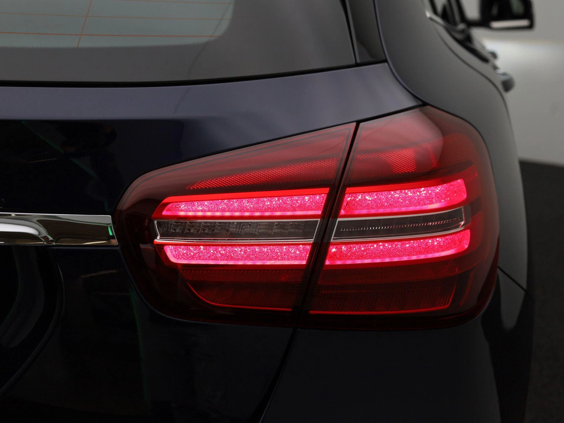 Mercedes-Benz-GLA-image-38