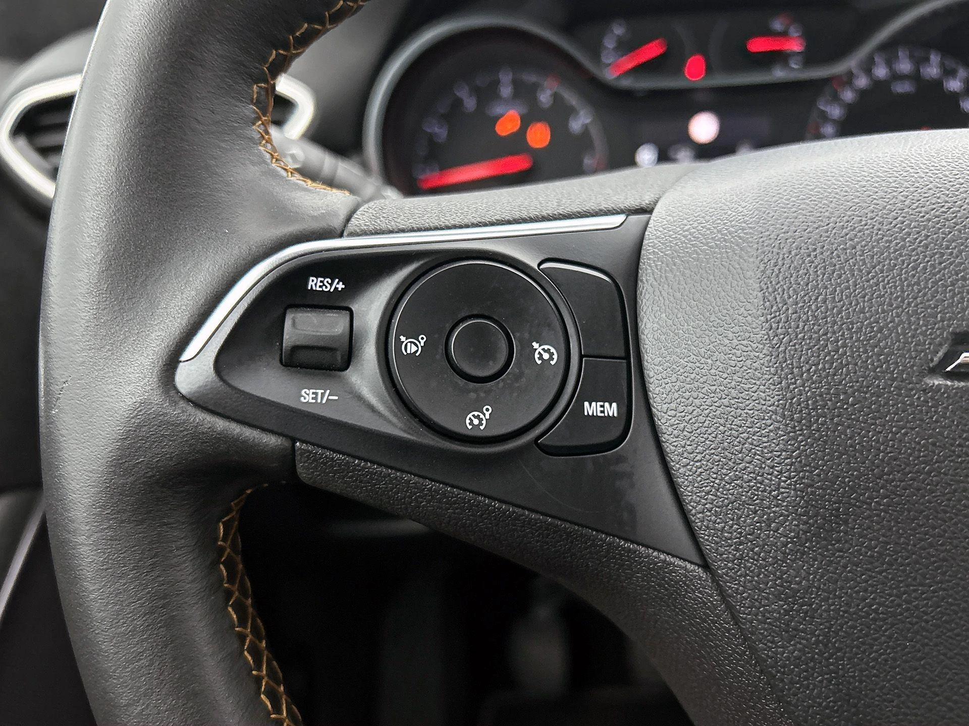 Opel-Crossland X-image-5
