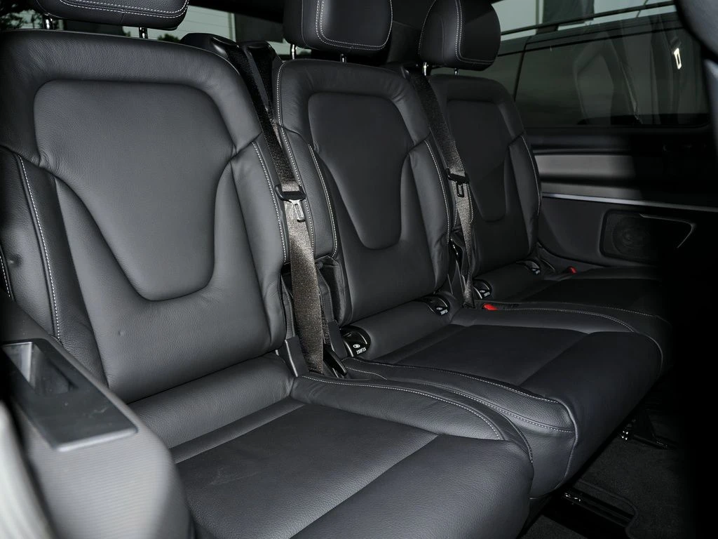 Mercedes-Benz-V-Klasse 250-image-12