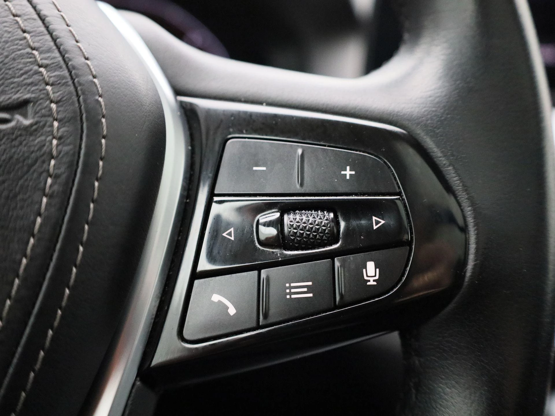 BMW-5 Serie-image-26