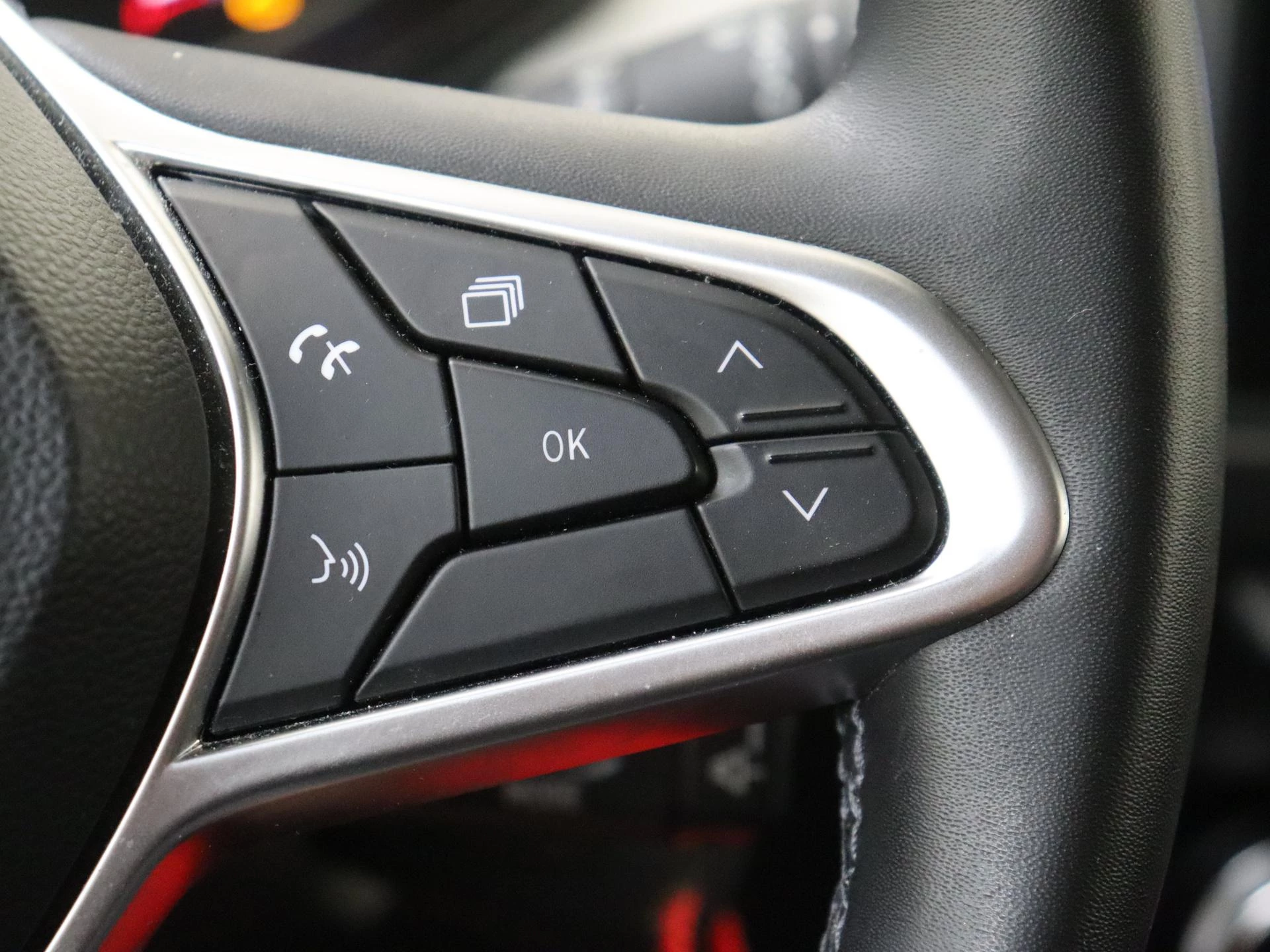 Renault-Clio-image-13