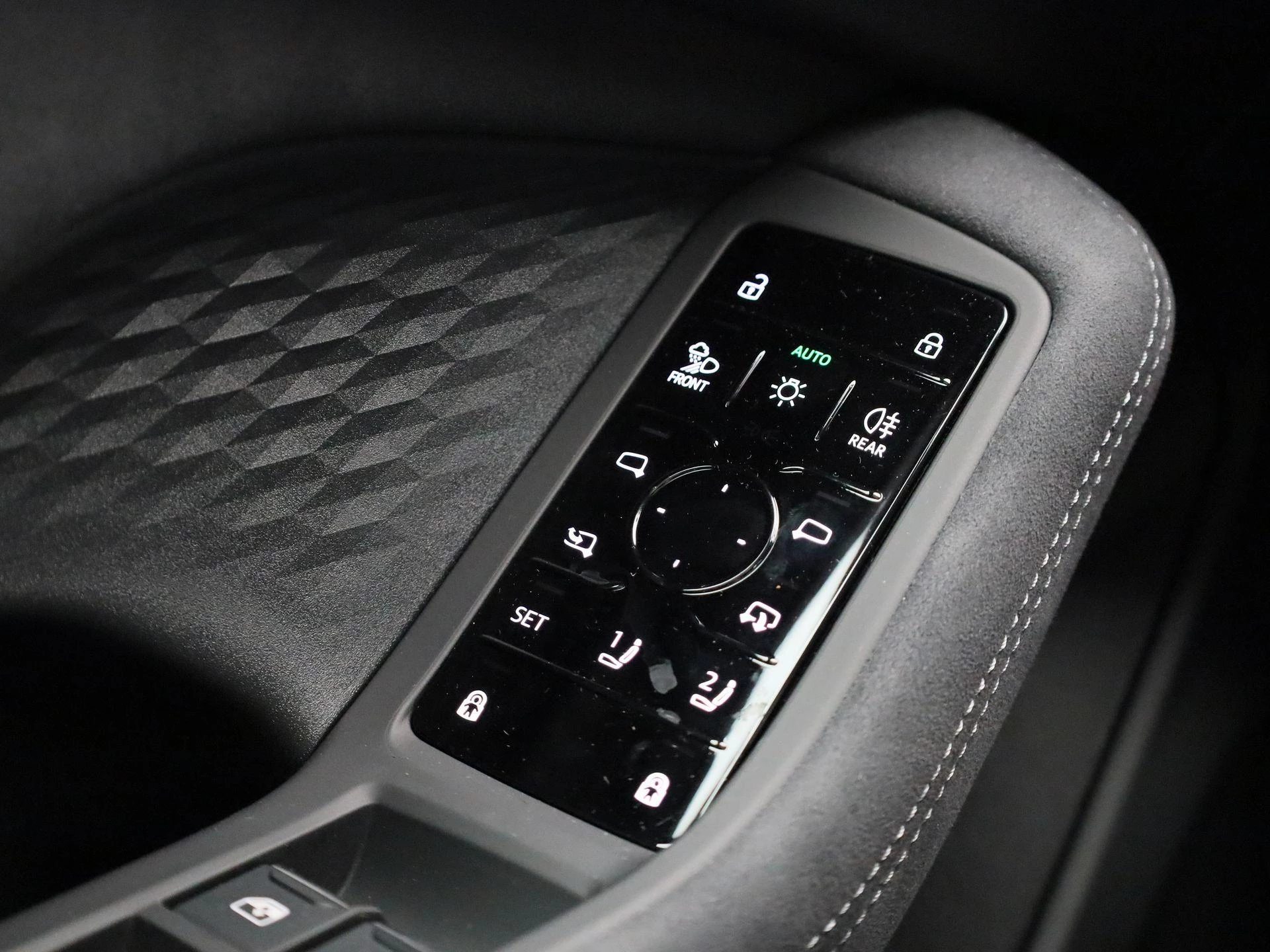 Audi A6 Avant 2.0 e-hybrid quattro S Competition 367 PK