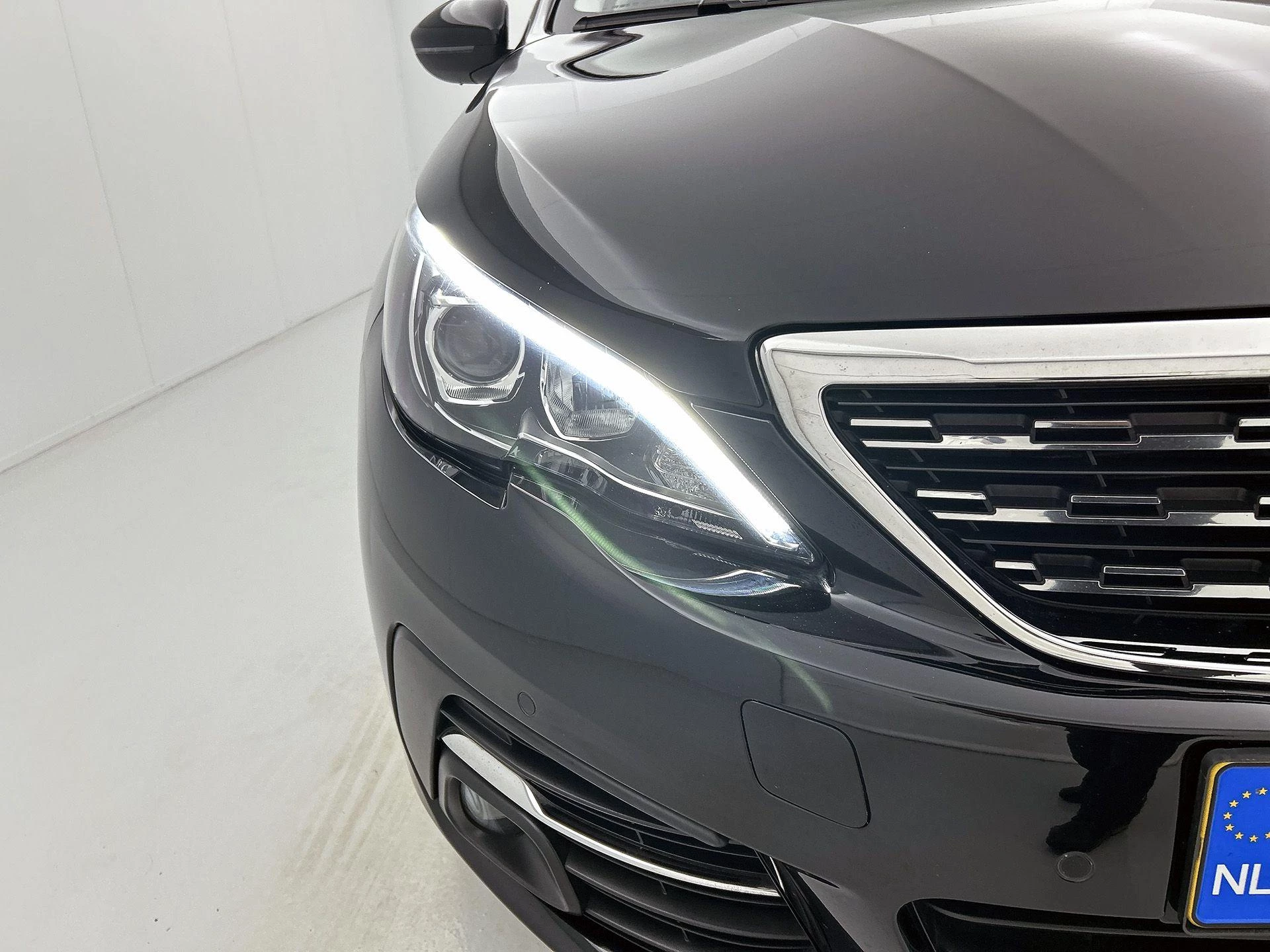 Peugeot 308 SW 1.2 PureTech Blue Lease Premium
