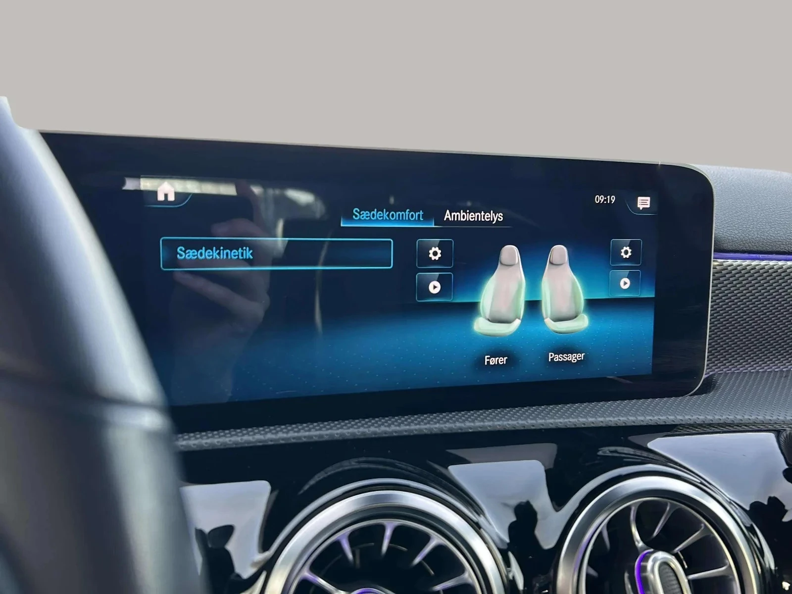 Mercedes-Benz-A-Klasse-image-16