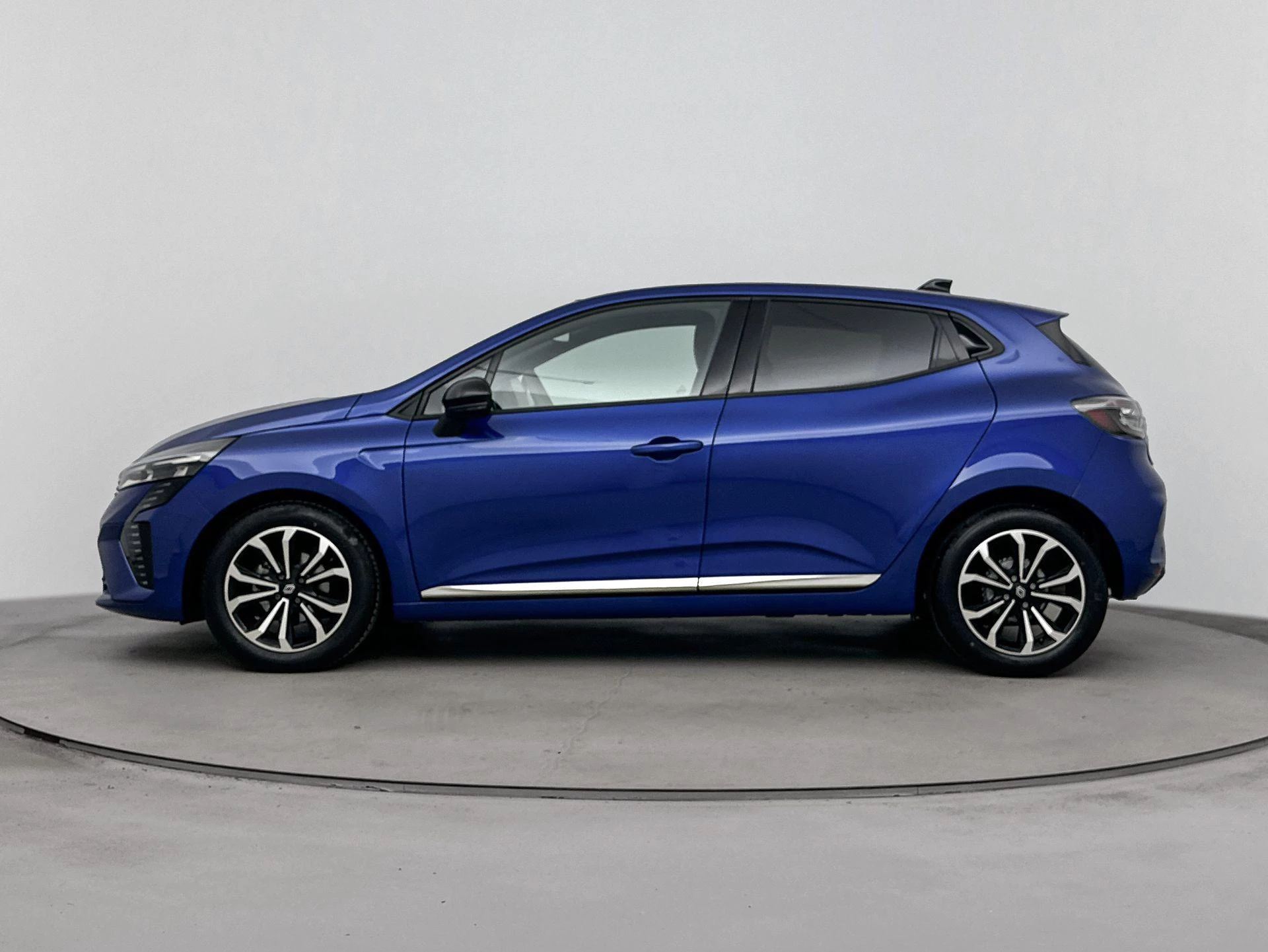 Renault-Clio-image-1