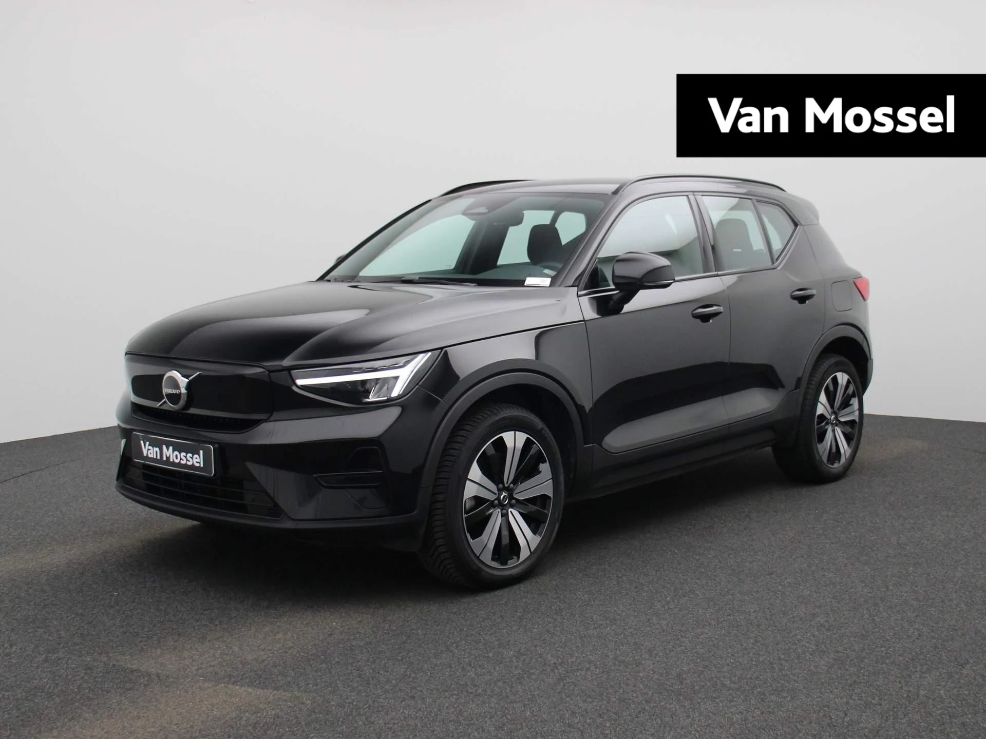 Volvo-XC40-image-0