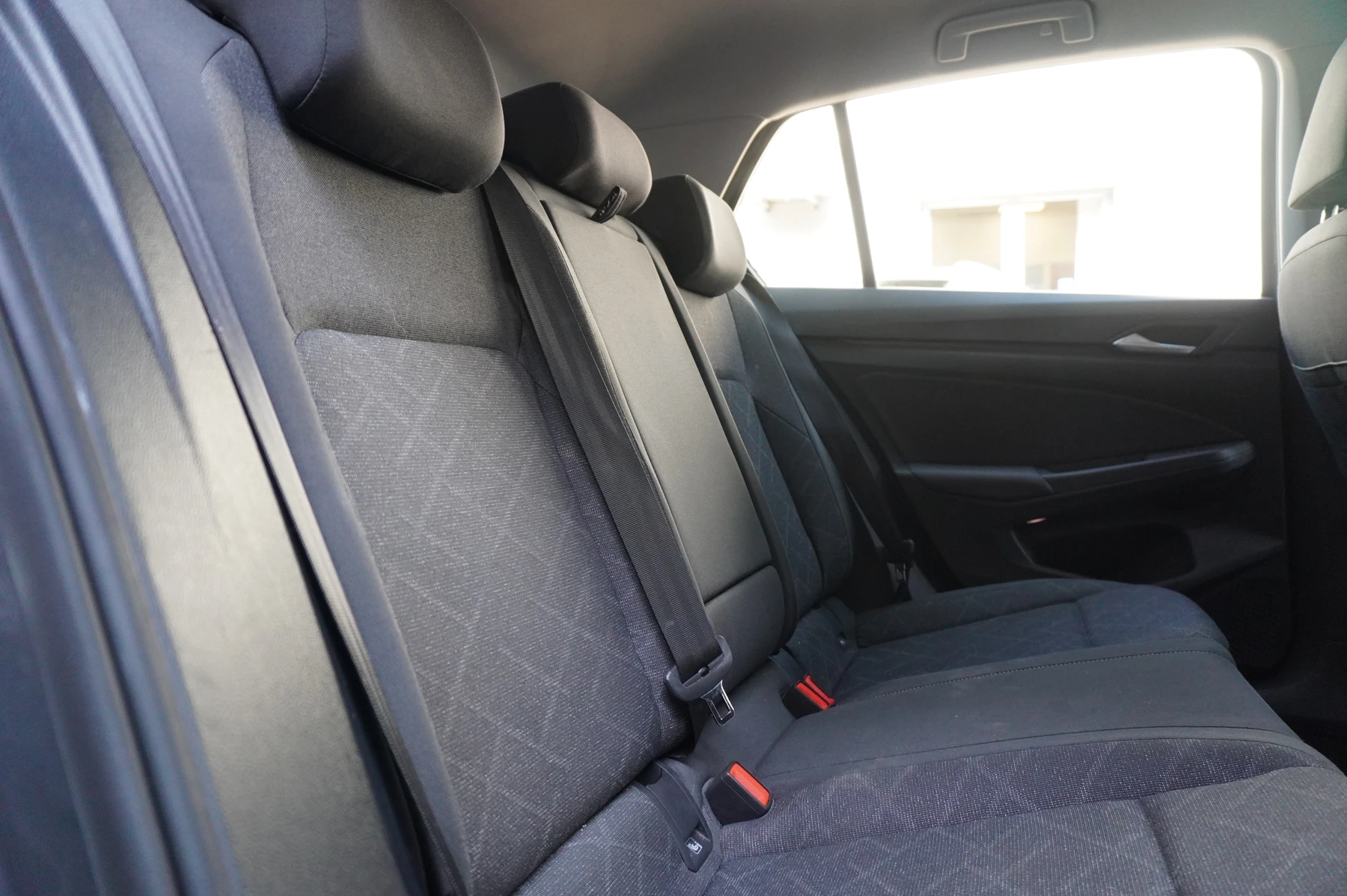 Volkswagen-Golf-image-12