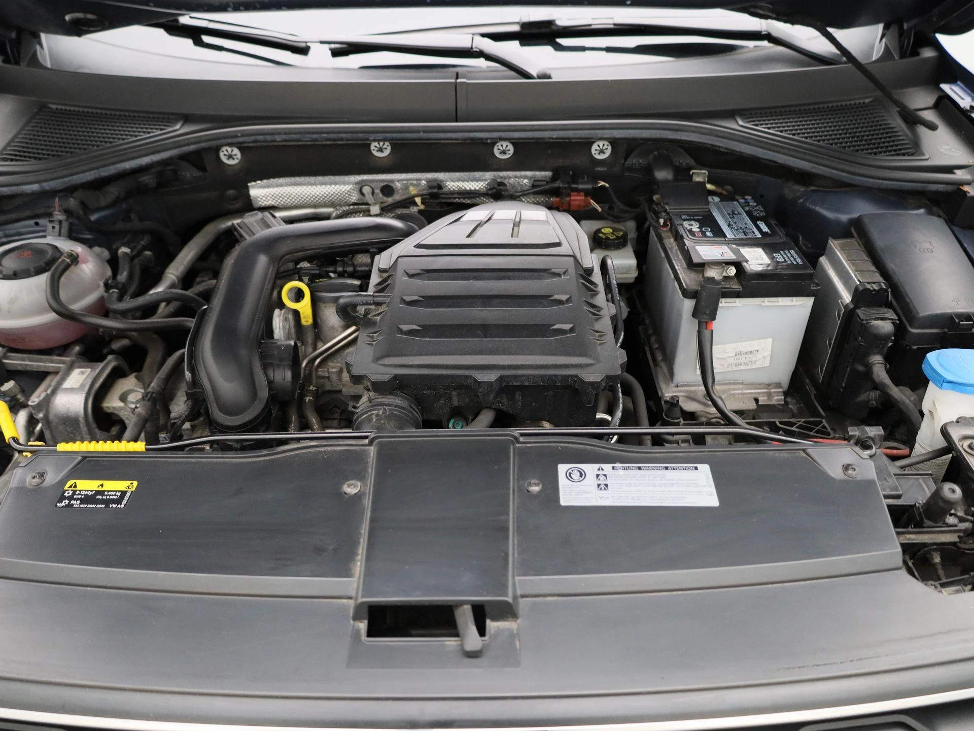 Volkswagen-T-Roc-image-35