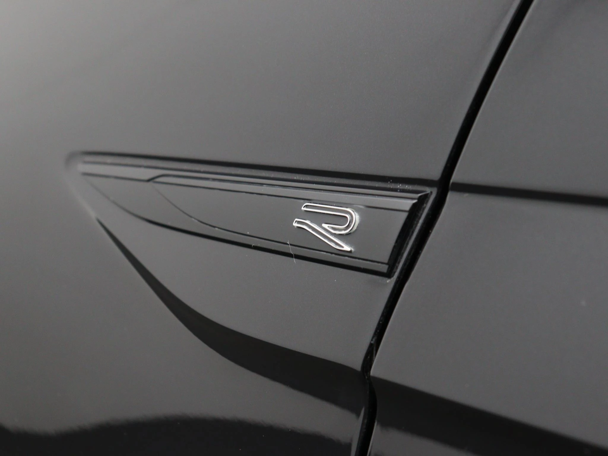 Volkswagen-Polo-image-31