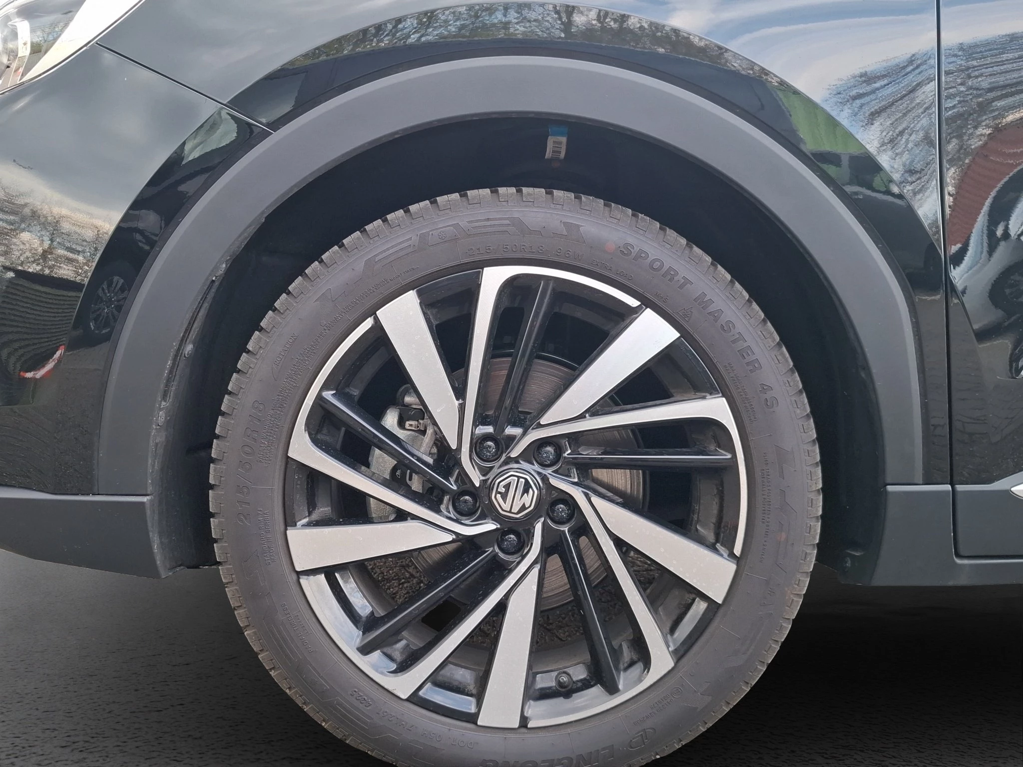 MG ZS Luxury 1.5 Hybrid+ Sports KLIMAAUT*NAVI*360*LED*LEDER*SHZ